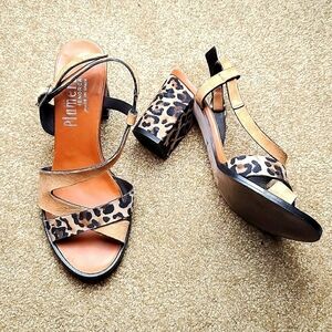 Plumers Leather‎ Leopard Print Heels